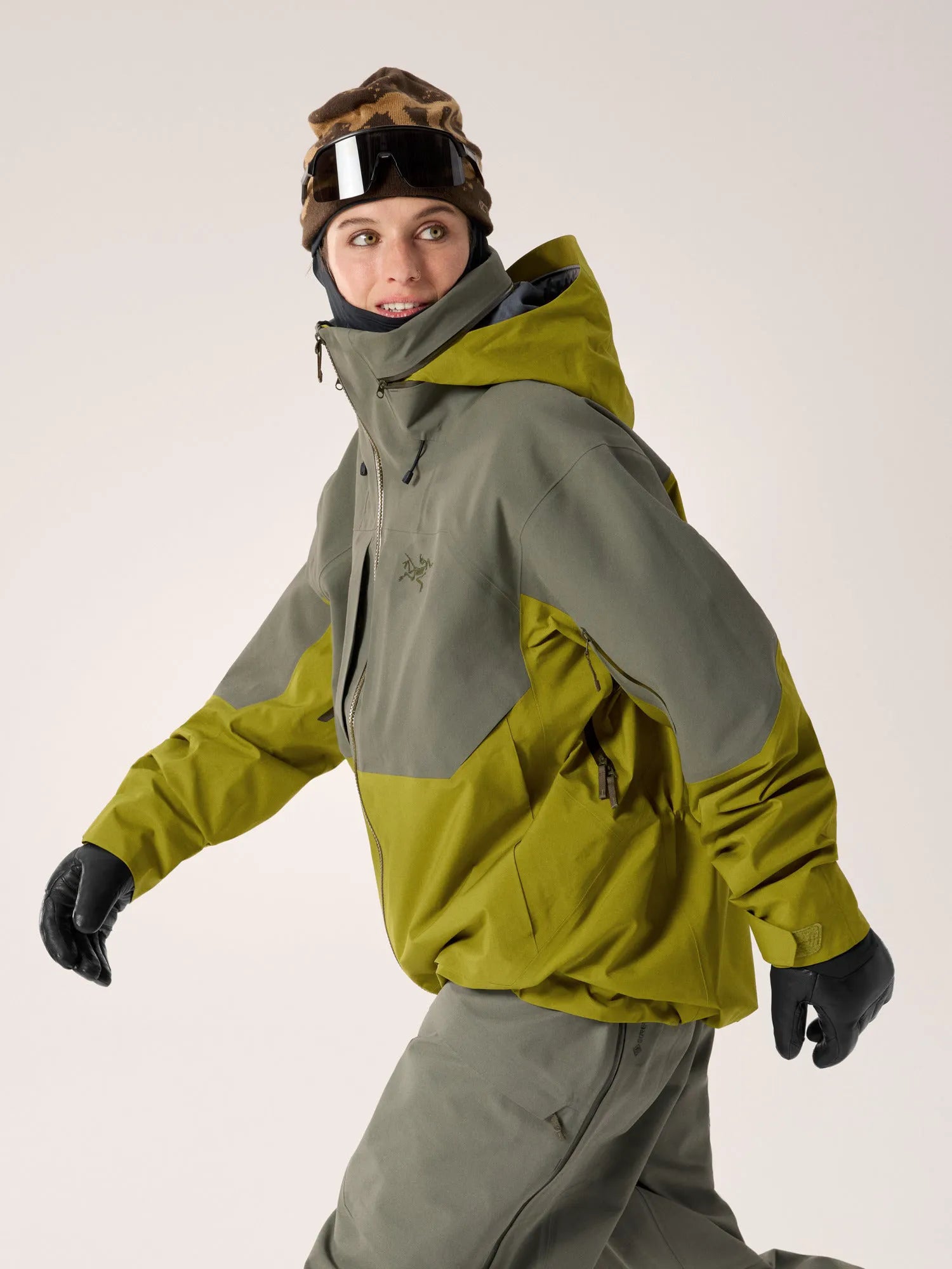 Olive Moss / Forage